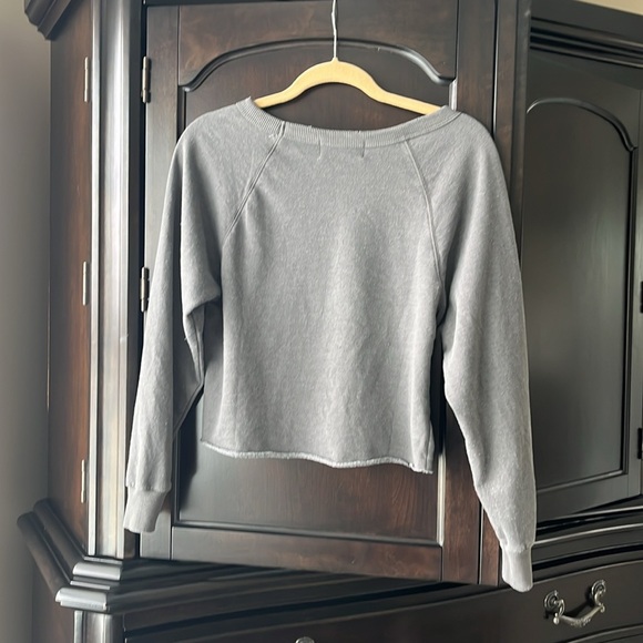 Wildfox graphic crop sweatshirt - Picture 5 of 6